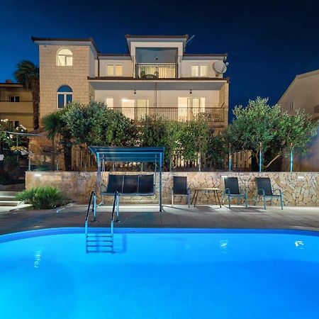 Apartments Katarina With Swimming Pool Stobrec Exterior photo