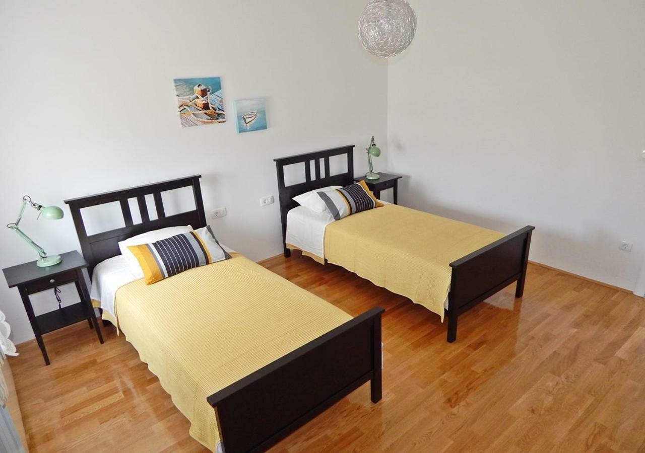 Apartments Katarina With Swimming Pool Stobrec Exterior photo