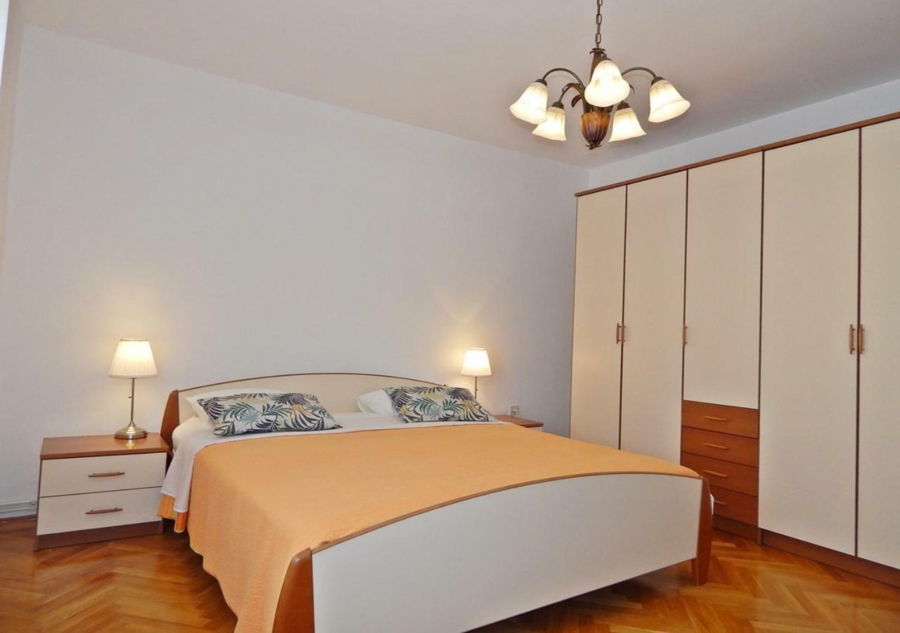 Apartments Katarina With Swimming Pool Stobrec Exterior photo